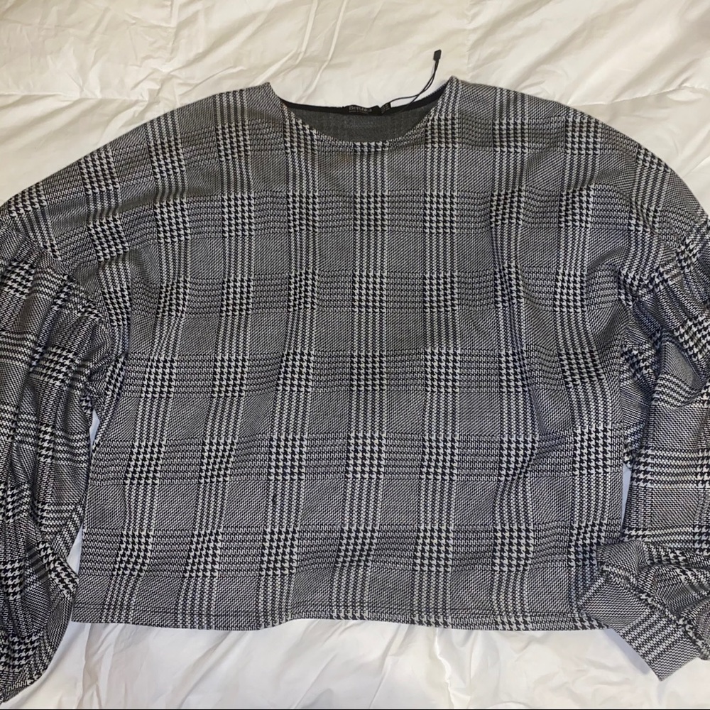 BERSHKA black and white top